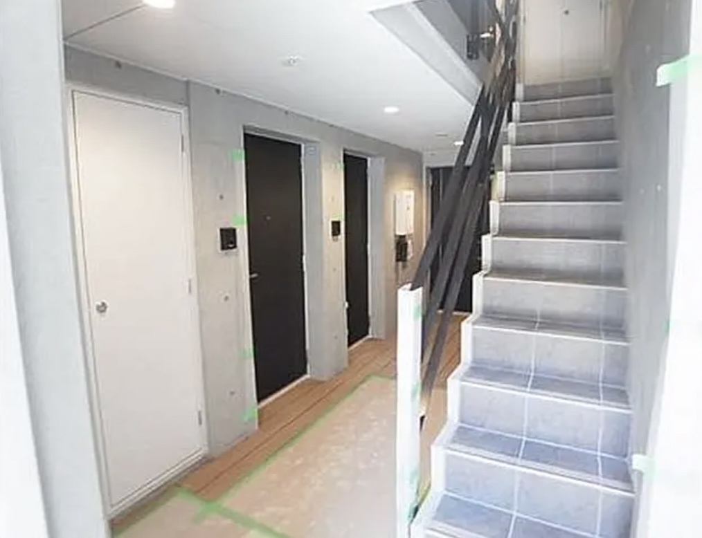ロビー　弊社は都内全域の物件がご紹介可能です！