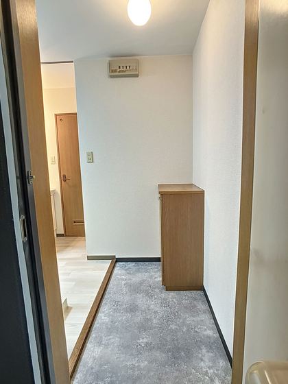 玄関　他号室のお写真です