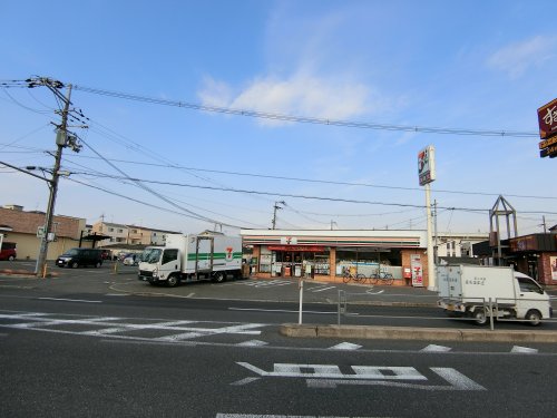 コンビニ　セブンイレブン 寝屋川高宮店（コンビニ）まで457m