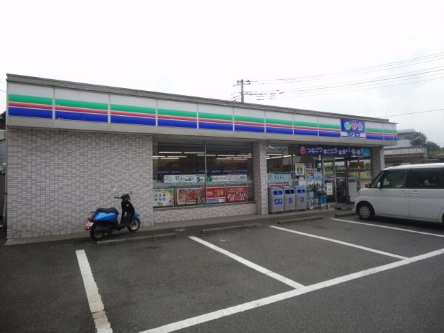 コンビニ　スリーエフ横川町陣馬街道店（コンビニ）まで521m