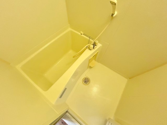 バス・シャワールーム　ゆったりと入るなら、お風呂とトイレとは別々が嬉しいですよね。