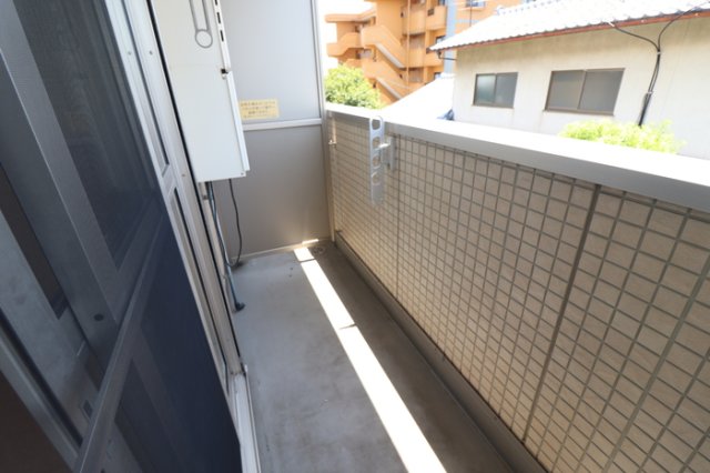 バルコニー　※写真は別号室のものですので現状優先とさせていただきます