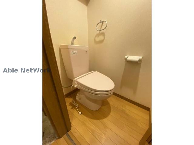 トイレ　※同物件別部屋の写真となります。