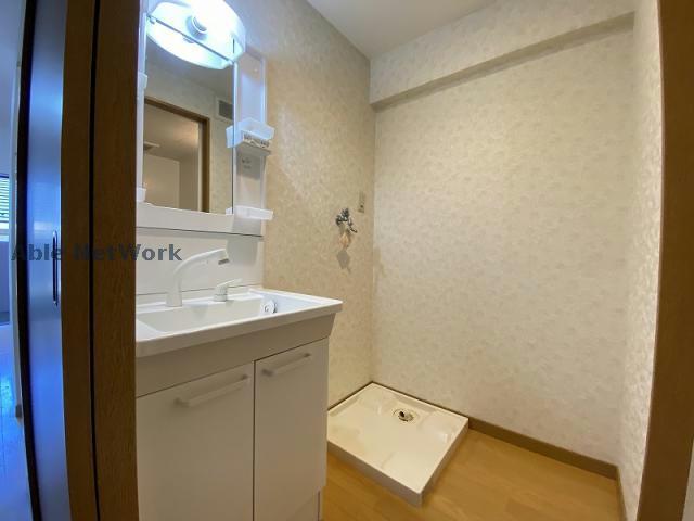 洗面設備　※同物件別部屋の写真となります。