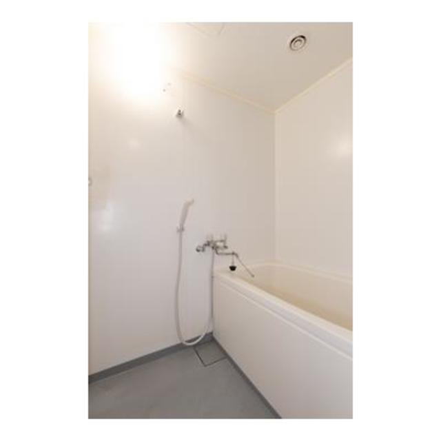 バス・シャワールーム　※写真は同タイプ住戸です。