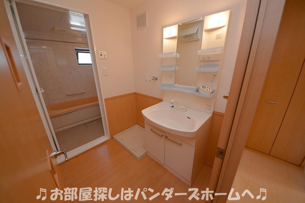 ルミエール東中振B棟の内装写真