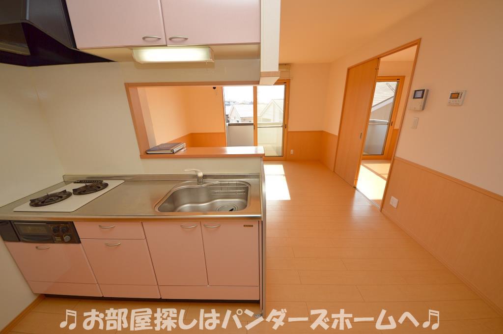 ルミエール東中振B棟のキッチン写真