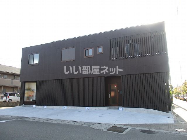 プリンスコート
