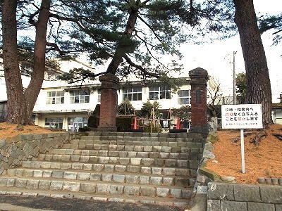 小学校　新潟県新発田市立東小学校（小学校）まで1000m