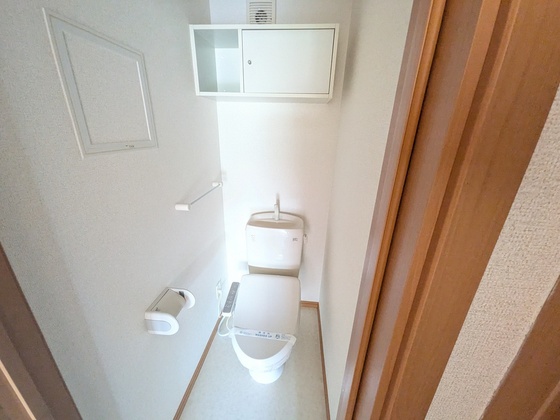 トイレ　※別号室のお写真です