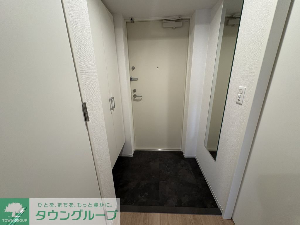 セレニテ谷町四丁目アリエの玄関写真