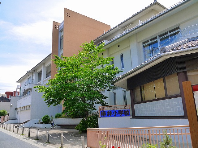 小学校　奈良市立椿井小学校（小学校）まで476m