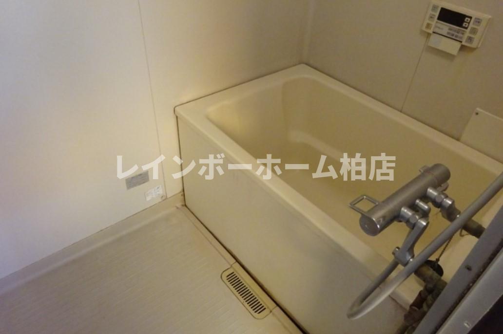 バス・シャワールーム　きれいなお風呂です