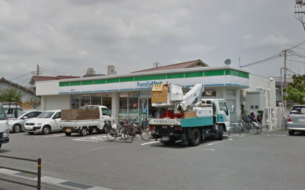 コンビニ　ファミリーマート 曽根南町店（コンビニ）まで338m