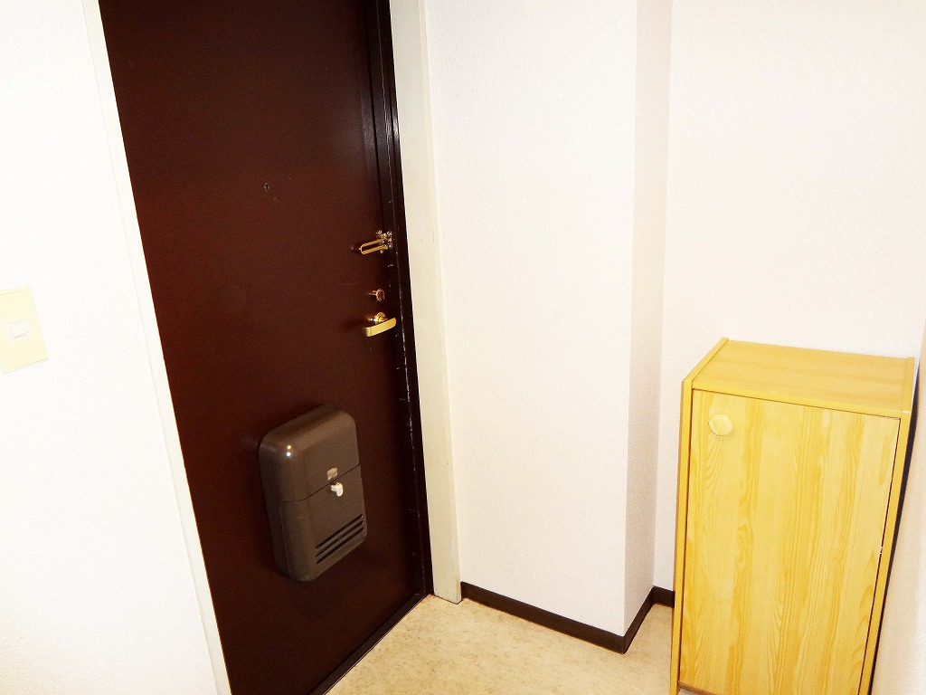 グランドゥール等々力の玄関写真