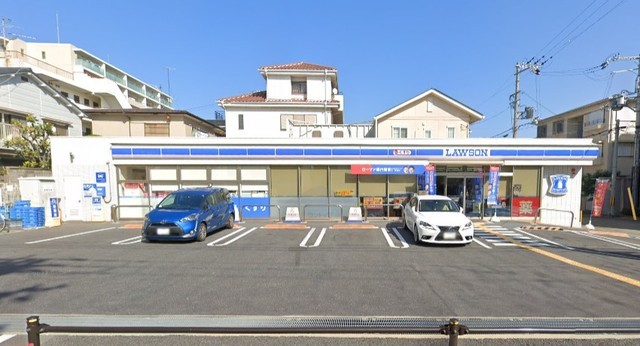 コンビニ　ローソン　桜塚店（コンビニ）まで261m