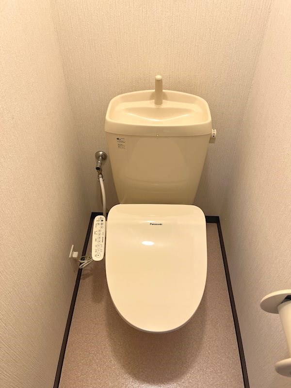Estacionのトイレ写真