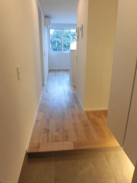 W-HOUSEIIIの玄関写真
