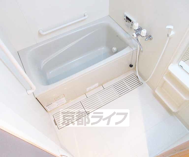 バス・シャワールーム　広々しています