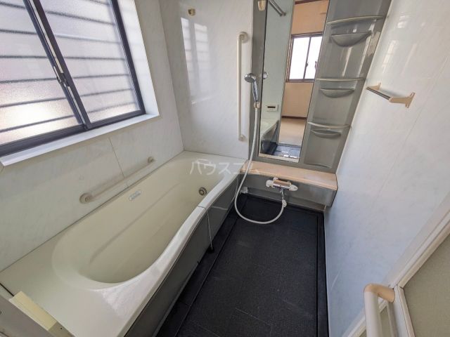 南寺方南通1丁目戸建の風呂写真