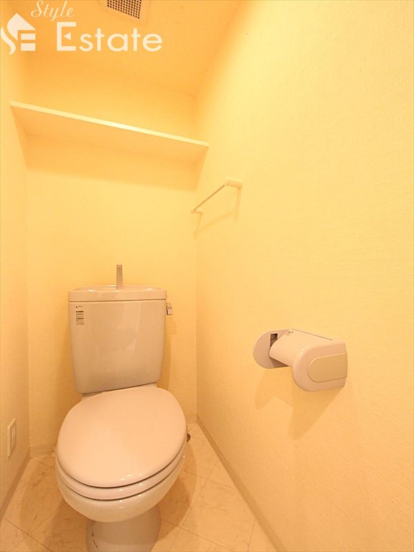 あおなみ線 南荒子駅 徒歩9分 10階建 築18年のトイレ写真