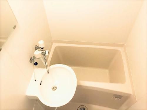 レオパレスハピネスの風呂写真