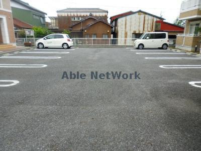 駐車場　駐車場