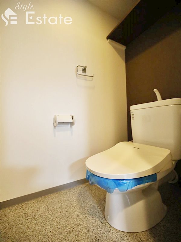 地下鉄桜通線 吹上駅 徒歩2分 7階建 築14年のトイレ写真