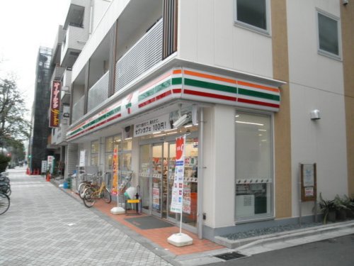 コンビニ　セブンイレブン 墨田亀沢1丁目店（コンビニ）まで122m