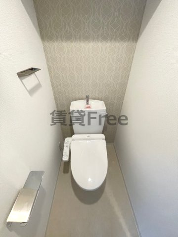 ＪＲ大阪環状線 森ノ宮駅 徒歩5分 10階建 築6年のトイレ写真