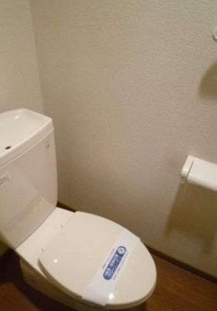 ラクラス田原町のトイレ写真