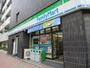 コンビニ　ファミリーマート台東三筋一丁目店（コンビニ）まで303m