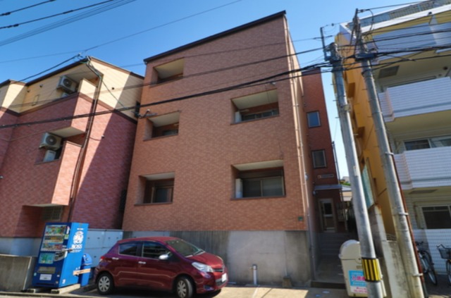 建物外観　現況優先