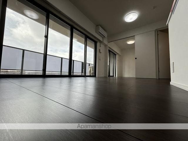 LiveCasa西台の居間写真