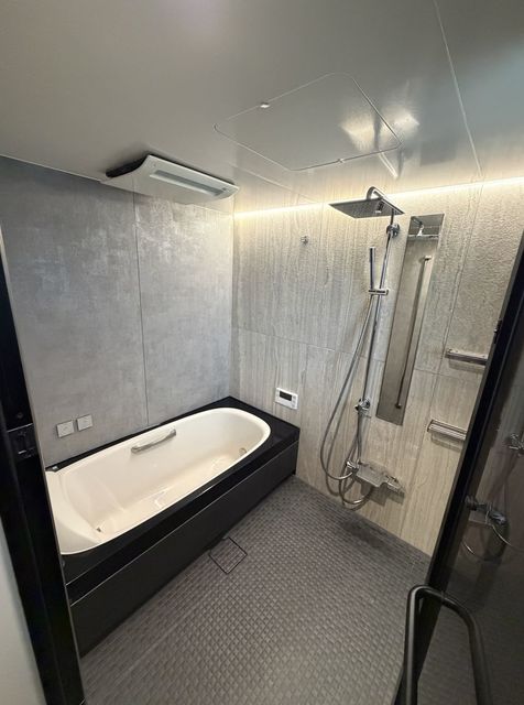 バス・シャワールーム　※写真は同タイプ住戸です。
