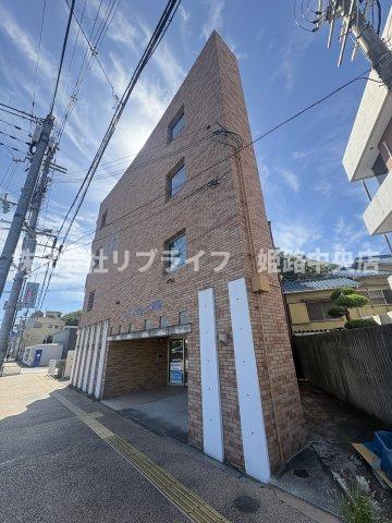 ベルフラワー岡町の外観写真