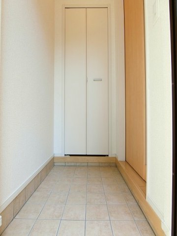 玄関　ゆったりとした玄関です
