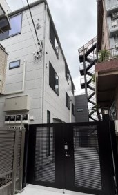 プラチナフォルム堀切菖蒲園の外観写真