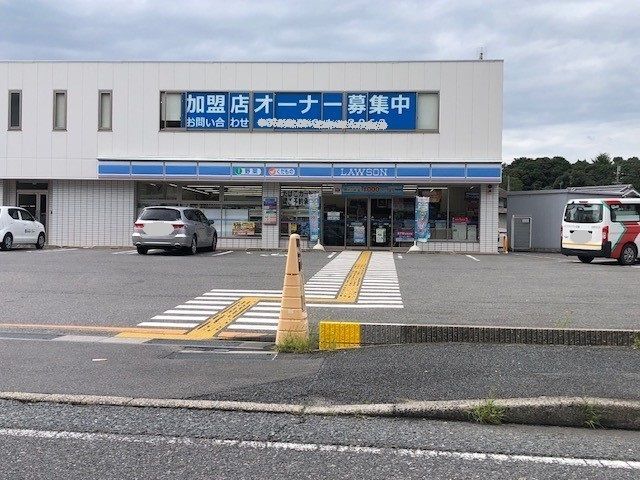 コンビニ　ローソン　大津大江２丁目店（コンビニ）まで450m