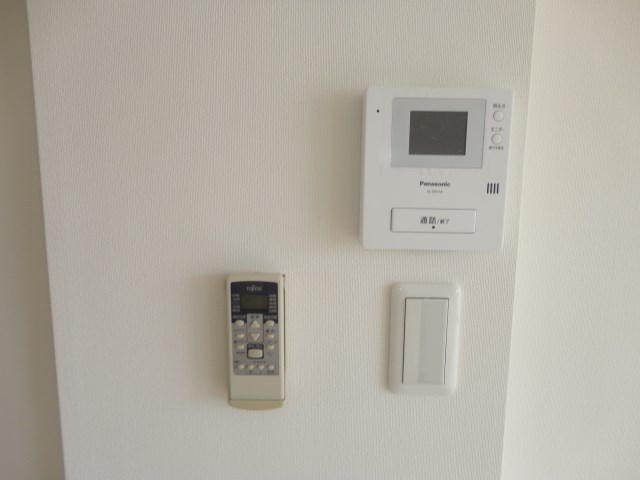 セキュリティ　写真は201号室です(参考)