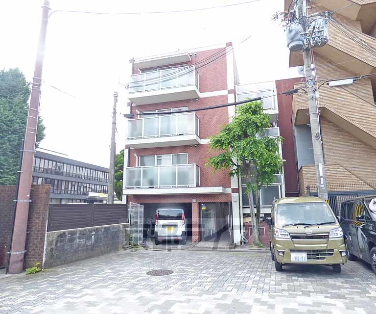 De’lead鴨川公園の外観写真