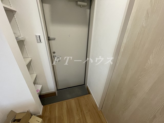 MELDIA新検見川IIの玄関写真