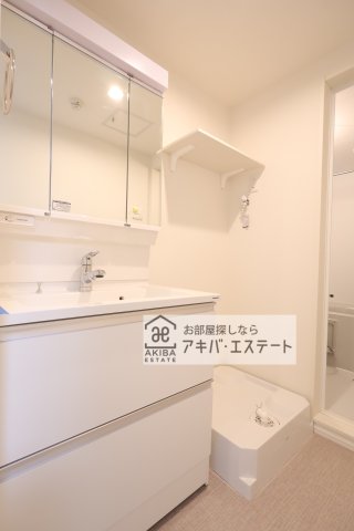 洗面設備　同一仕様写真