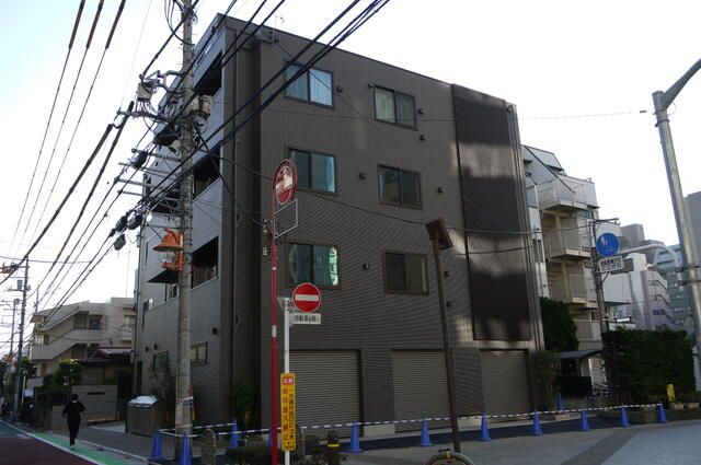 ＪＲ総武線 三鷹駅 徒歩6分 築6年