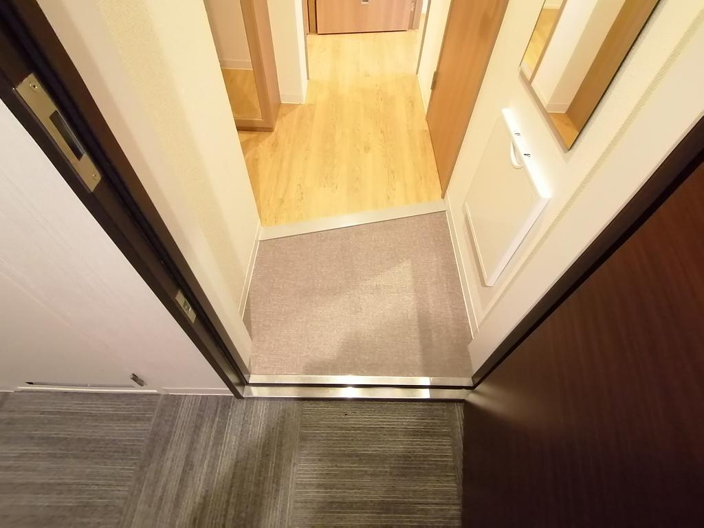 ラシーネ錦町の玄関写真