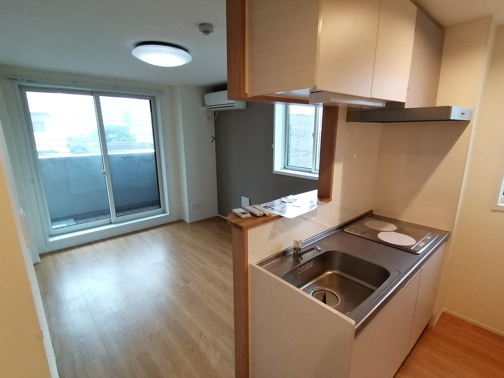 ラシーネ錦町の居間写真