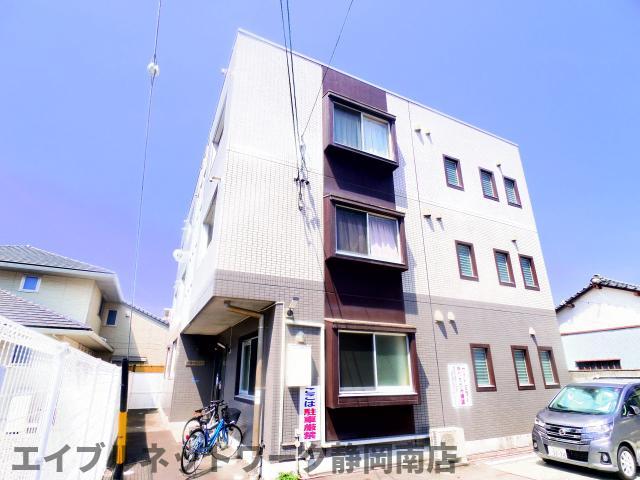 【静岡市駿河区馬渕のマンションの建物外観】