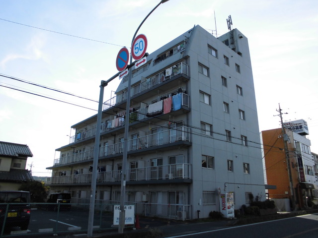 サンボウ仏子の建物外観