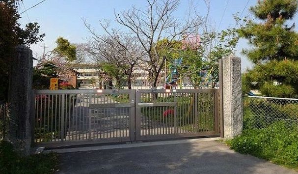 【神埼市千代田町下西のアパートの小学校】