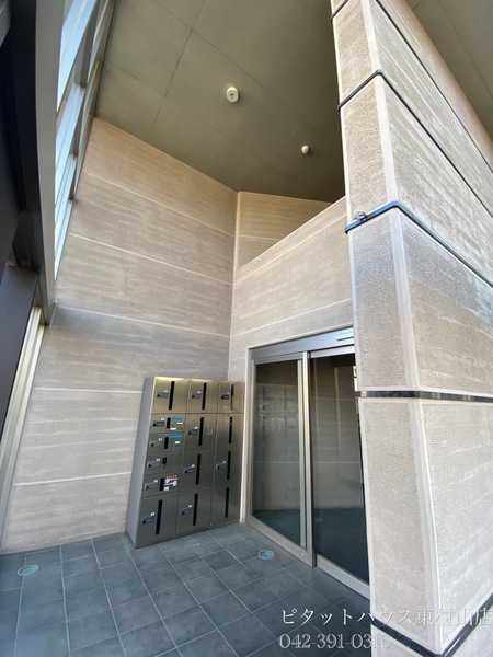 エントランス　■宅配ボックス